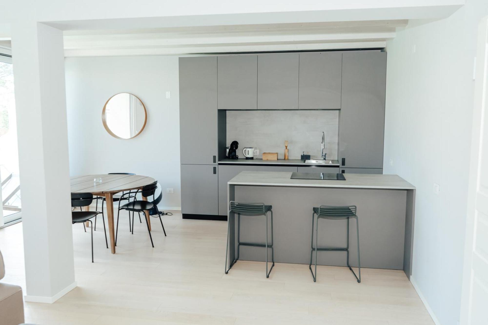 C House Rooms Lake Peschiera del Garda Extérieur photo