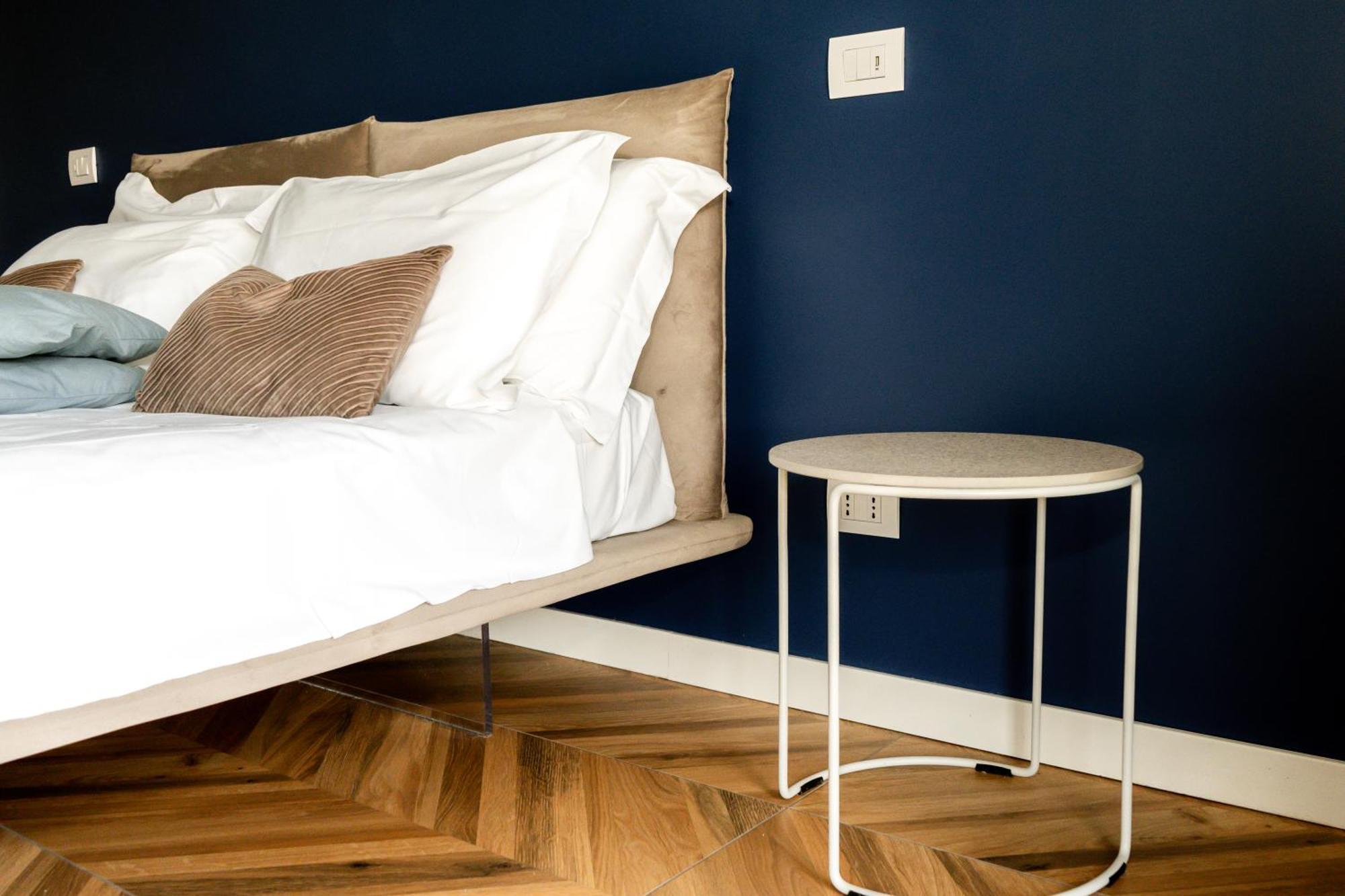 C House Rooms Lake Peschiera del Garda Extérieur photo